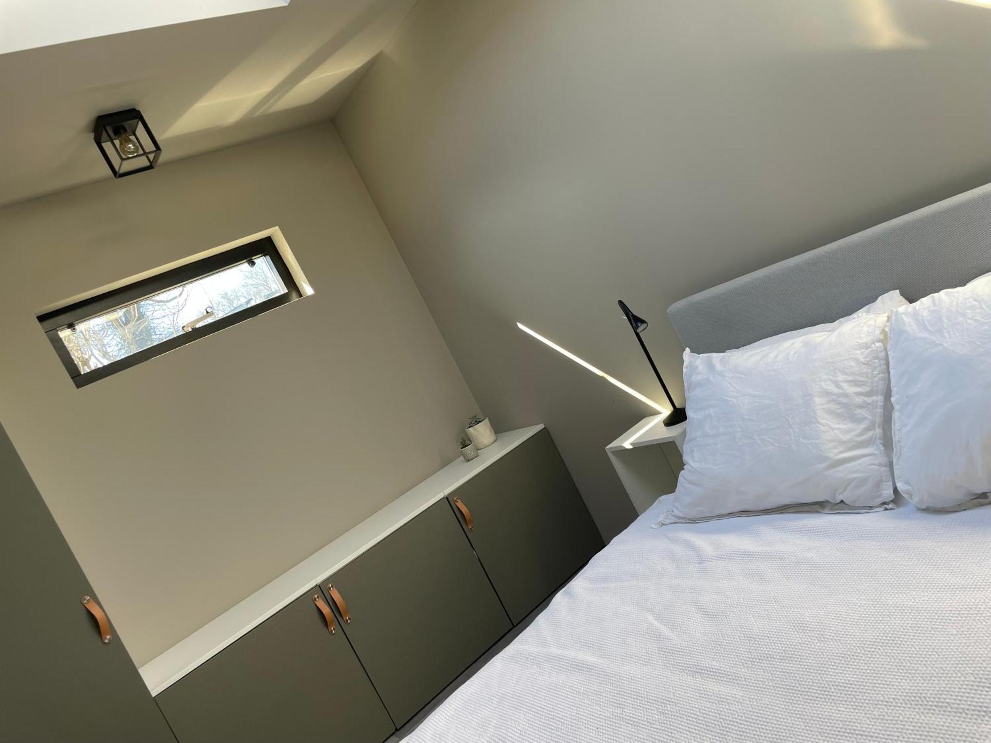 Modern Guest House. *
